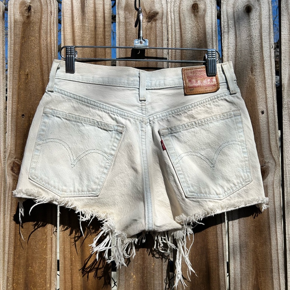 Distressed Levi’s Light Wash Denim Shorts - Picture 2 of 4